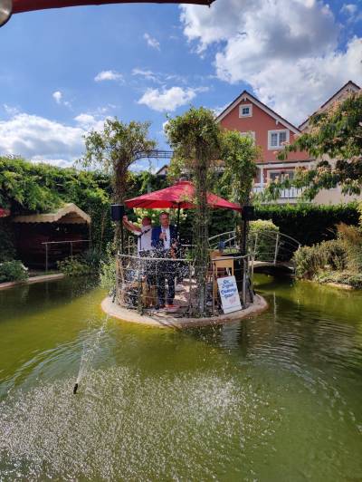MIT-Kreisvorsitzender Matthias Wilkes Gruwort zur Erffnung des Sommerfests.