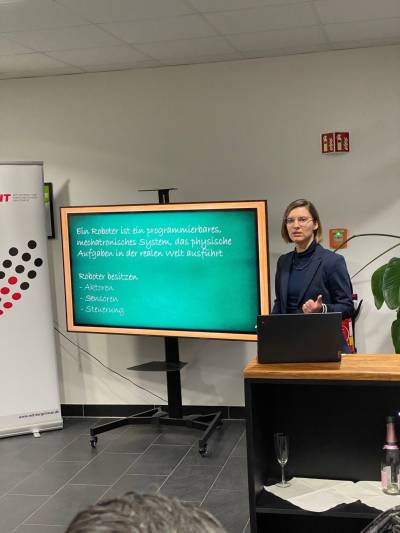 Unsere Referentin Prof. Dr. rer. nat. Debora Clever von der TU Darmstadt 